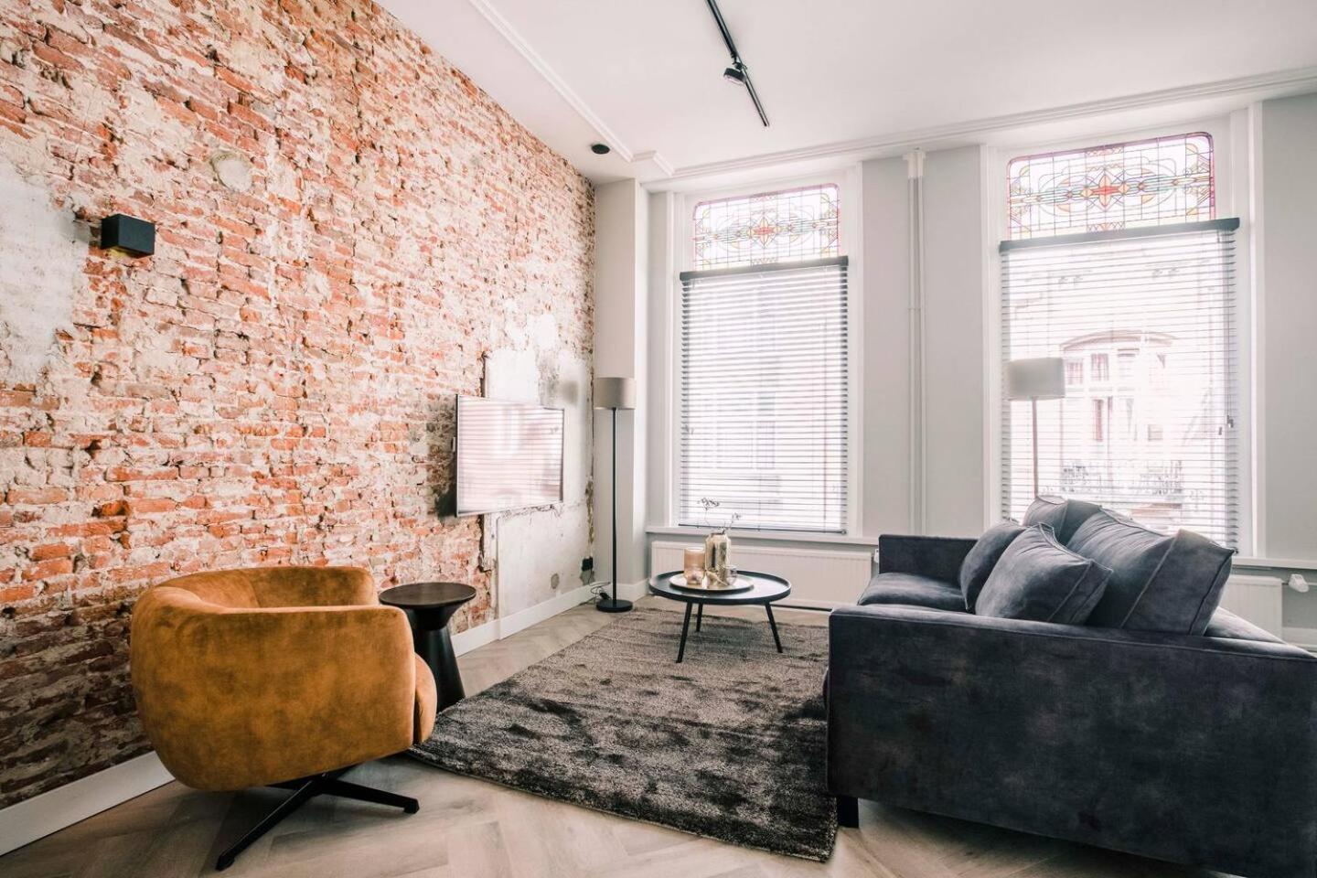 Xxl Loft With Bath Located Stadsvilla Tilburg Luaran gambar