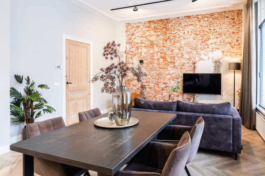 Xxl Loft With Bath Located Stadsvilla Tilburg Luaran gambar