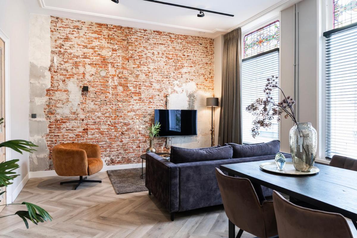 Xxl Loft With Bath Located Stadsvilla Tilburg Luaran gambar