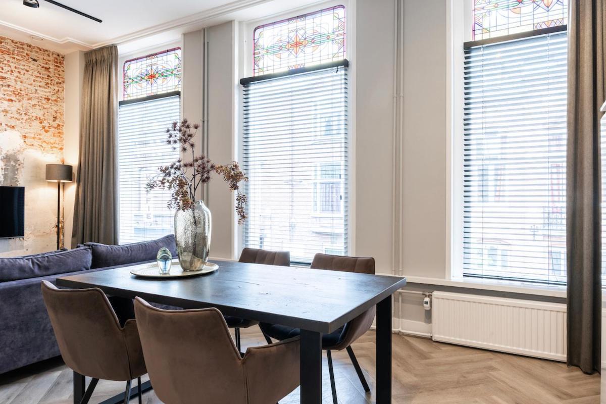 Xxl Loft With Bath Located Stadsvilla Tilburg Luaran gambar