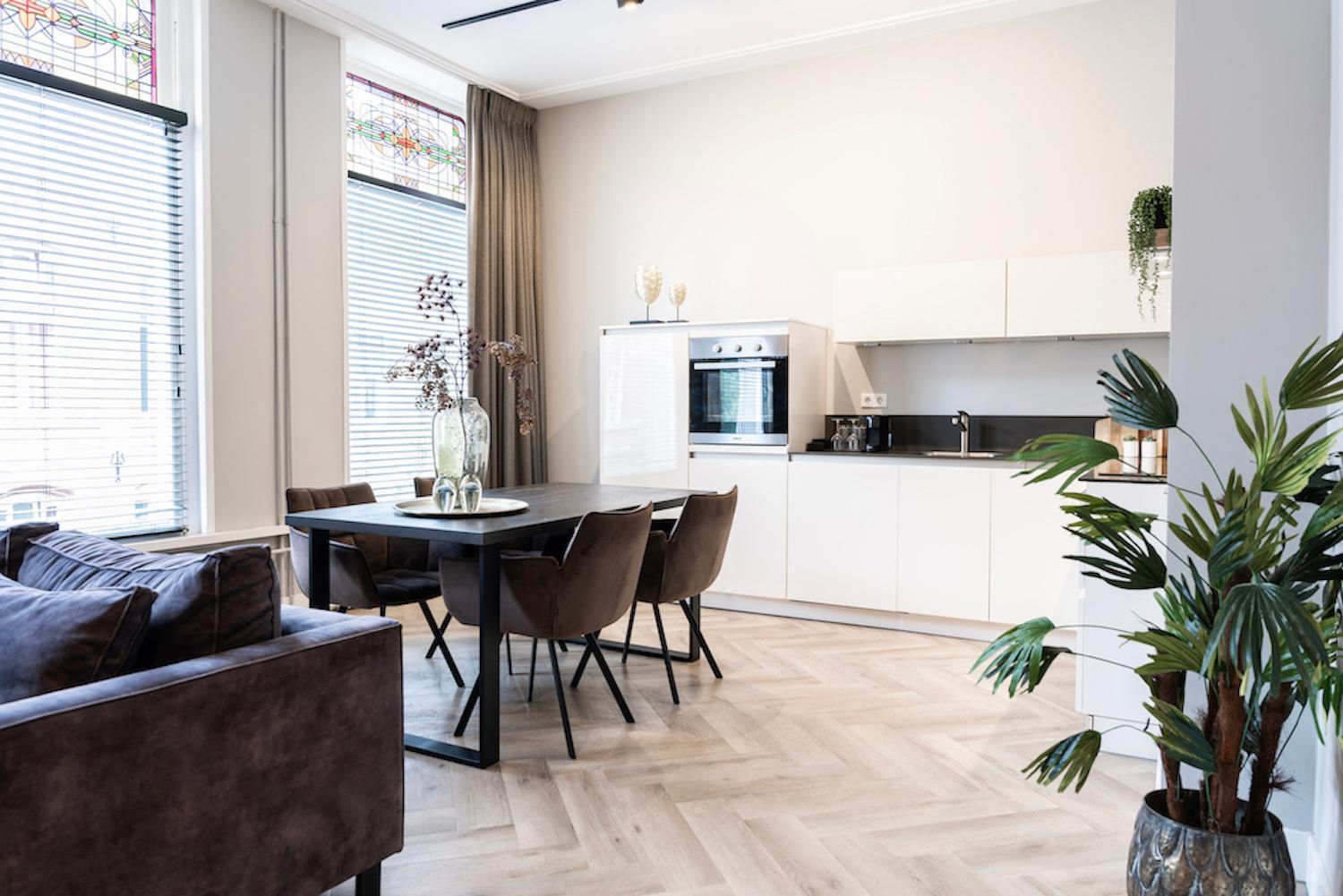 Xxl Loft With Bath Located Stadsvilla Tilburg Luaran gambar